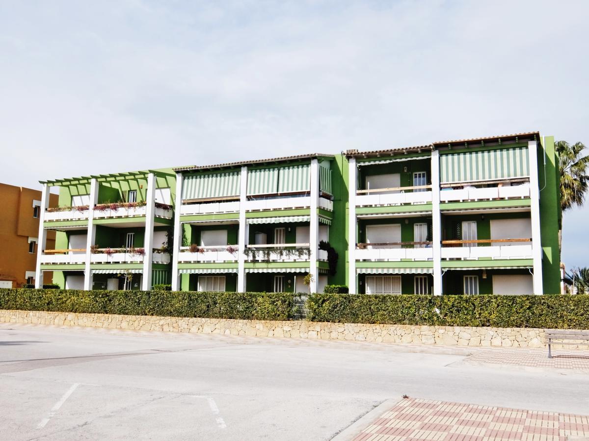 Los Juncos Apartamentos - Solo Familias Oliva Eksteriør bilde